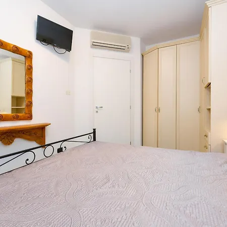 Apartamento La Perla Adult Only